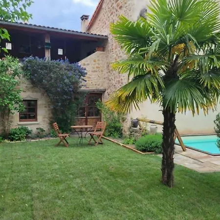 Le Refuge De La Roche - Piscine, Exterieur, Clim * Vic-le-Comte